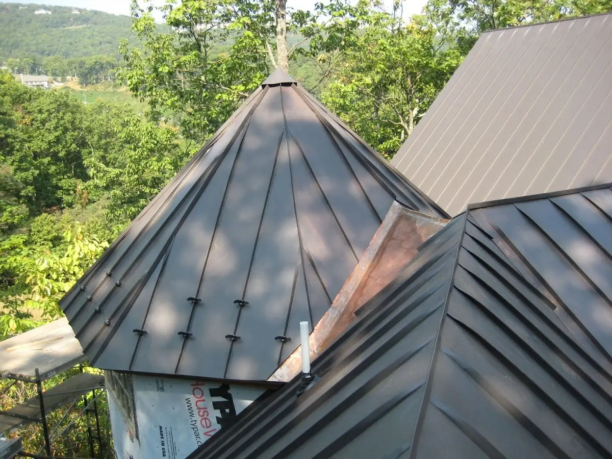 Professional Gutter Cleaning by Craftsman Roofing in Temple Hills